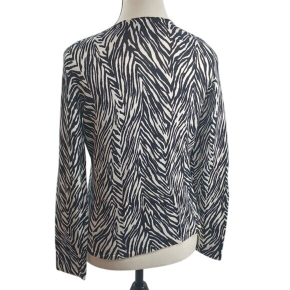 Ann Taylor Cardigan Sweater Womens Size MP Zebra Print Button Front Long Sleeve - Picture 4 of 6